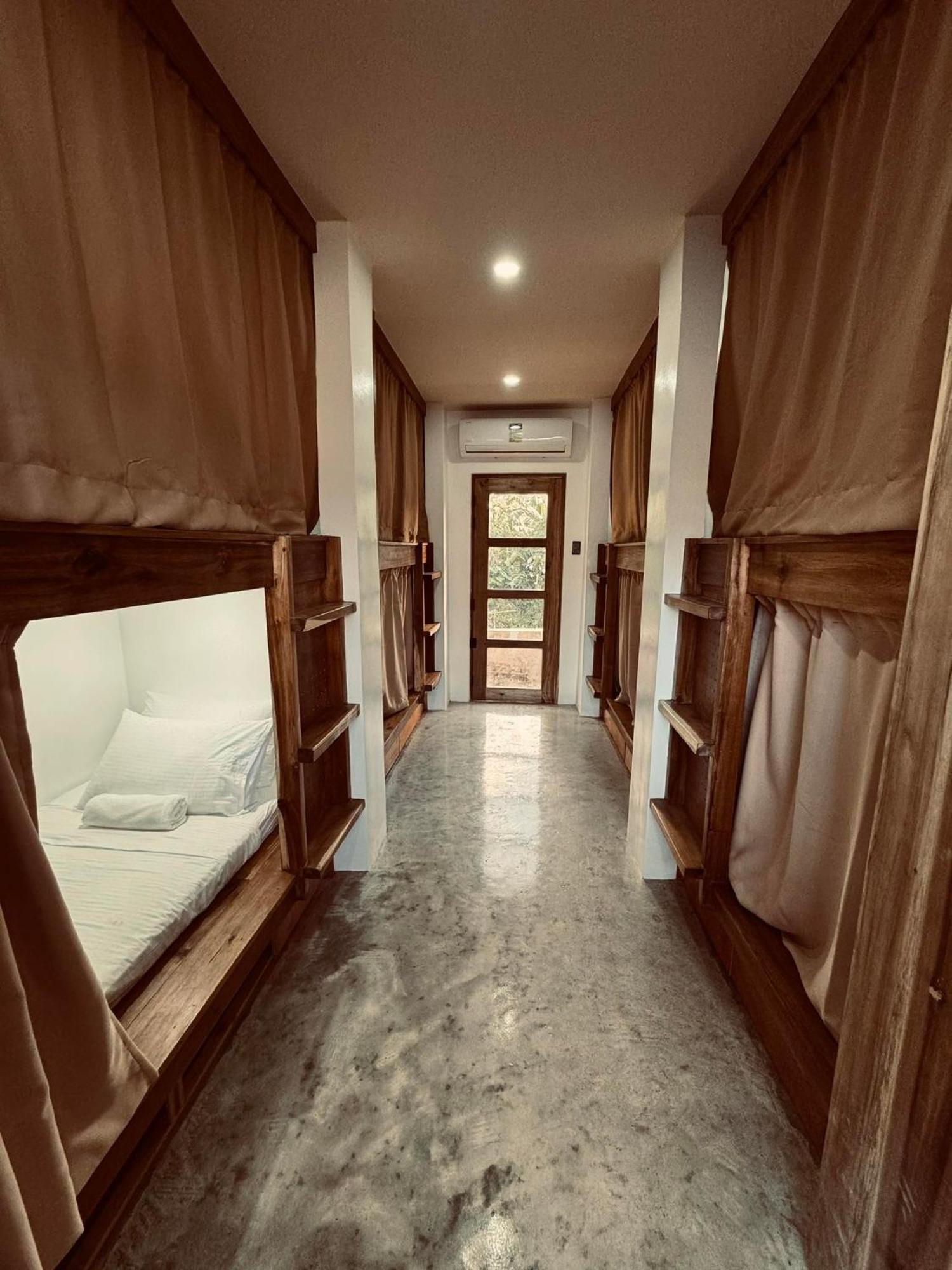 Hostel Casavia Siargao Catangnan Zewnętrze zdjęcie